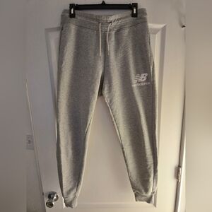 New Balance NB Essentials Stacked Logo Drawstring Sweatpant